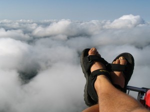 fj-kurt-with-feet-above-clouds            